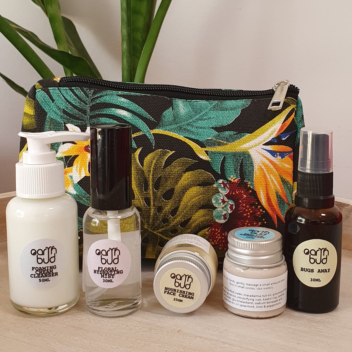 Tropical Travel Pack